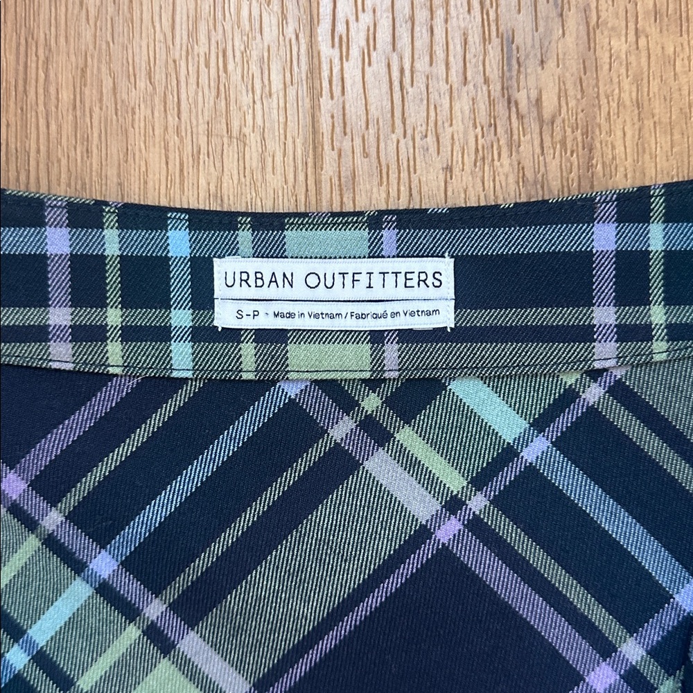 Urban Outfitters Mixed Plaid‎ Pleated Wrap Mini Skirt Size Small - Picture 3 of 8